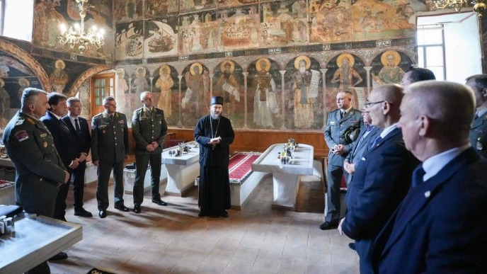 Gašić u poseti Hilandaru